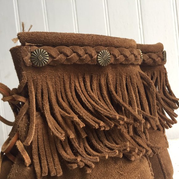 Minnetonka Two Layer Fringe Ankle Boot Tan Lace 6M - Picture 6 of 14